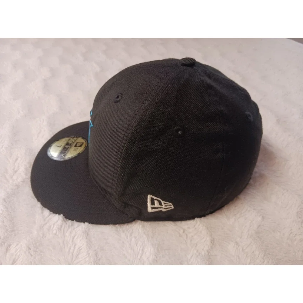 New Era 59fifty Florida Marlins Crystals From Swarovski Adult Size 7 USA Flag